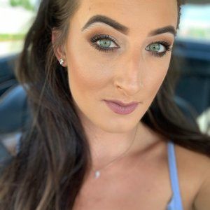 Meet your Posher, Ellen